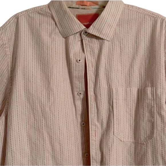 🌹TOMMY BAHAMA BUTTON DOWN SHIRT - Picture 3 of 4